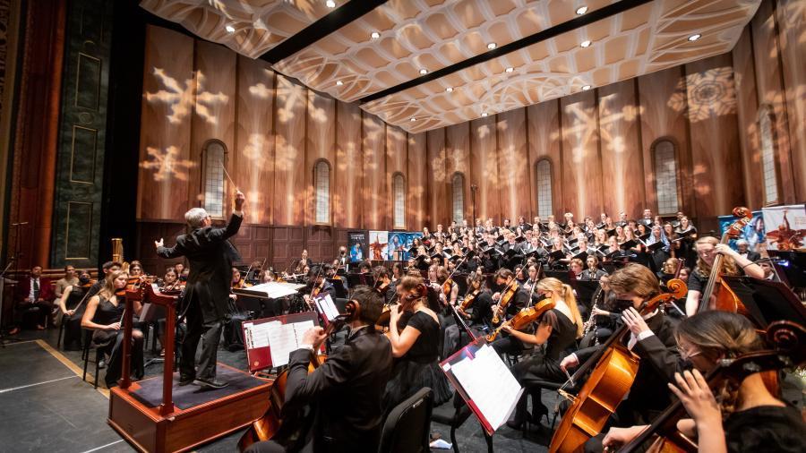 Shasberger conducts the Christmas Festival