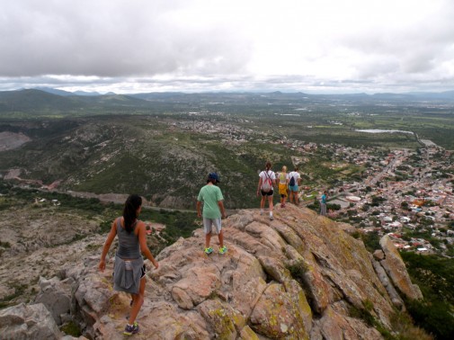 Students climb the Peña de Bernal above Querétaro