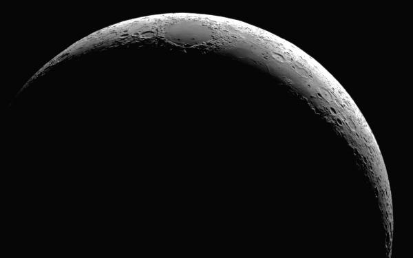 Crescent Moon from Keck Telescope