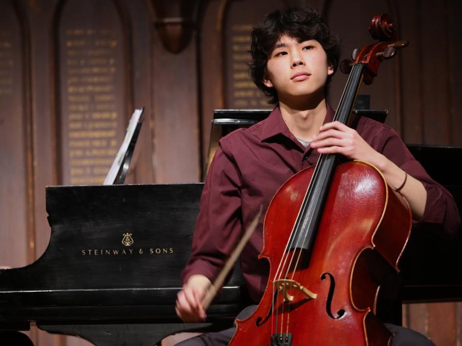 Cellist Aaron Wu