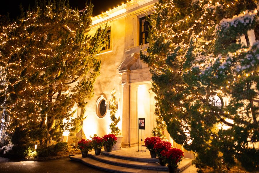 Kerrwood Hall Entrance decked out for Christmas