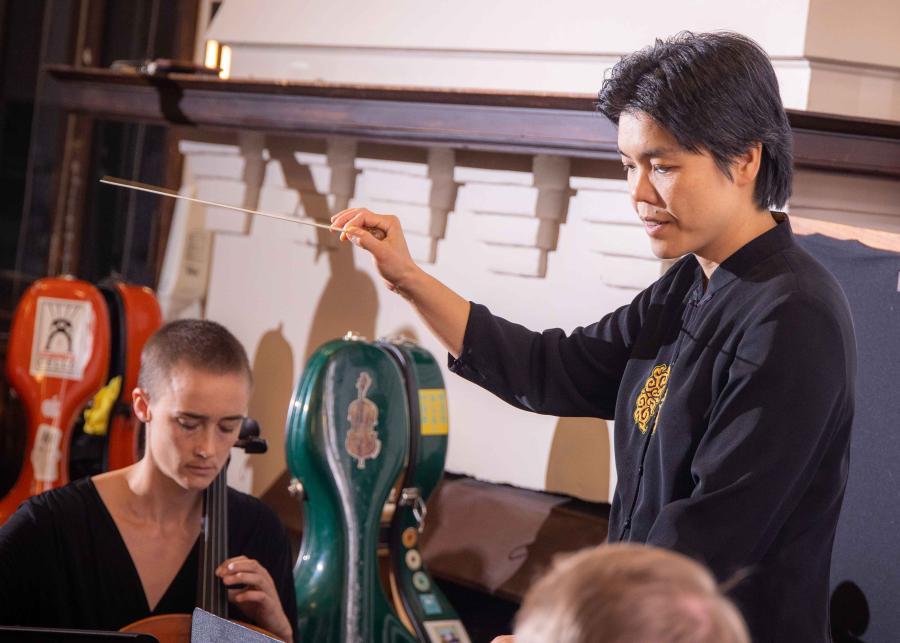 Ruth Lin Conducting